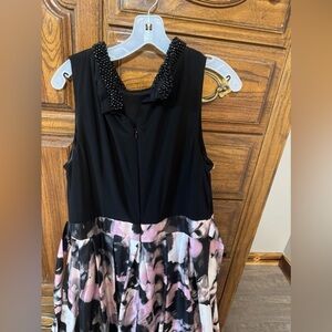 Women’s formal/homecoming dress